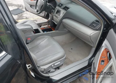 2010 Toyota Camry Xle V6 z USA, uszkodzony, nr VIN 4T1BK3EK8AU115773